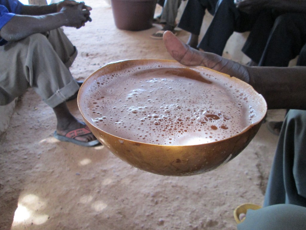 Bière de sorgho rouge ou dollo ou RamOuaga