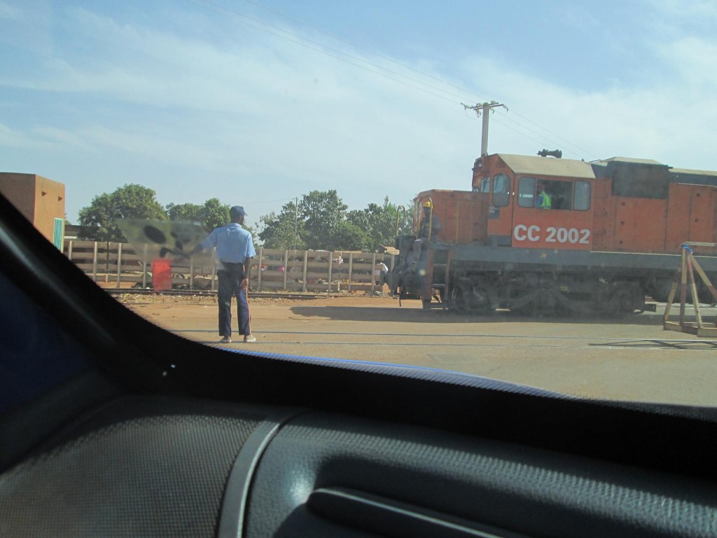 Le train passe Le train passe