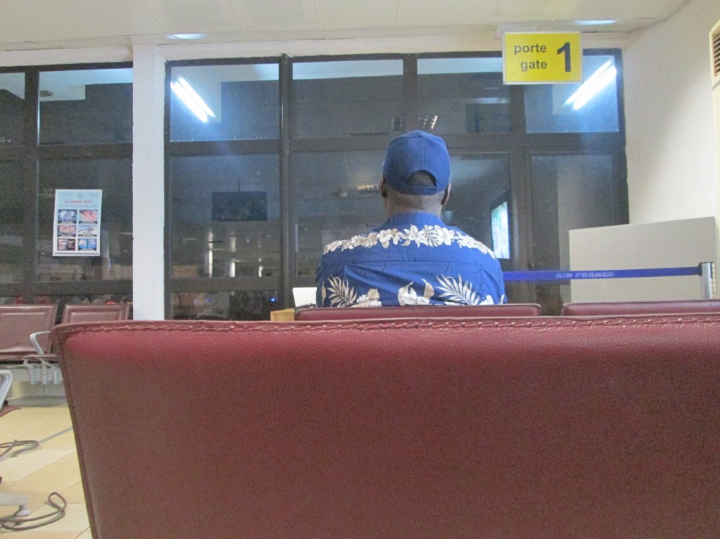 Salle d'attente de l'aéroport de Ouaga